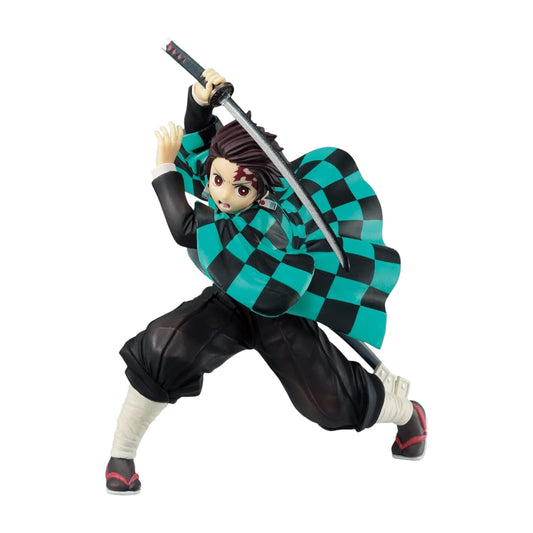 Demon Slayer: Tanjiro Kamado (Proceed with Unbreakable Heart and Sword) Figure