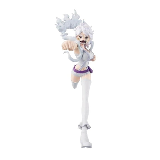 Front view of Jewelry Bonney Battle Record Collection figure in fierce battle-ready pose from One Piece anime